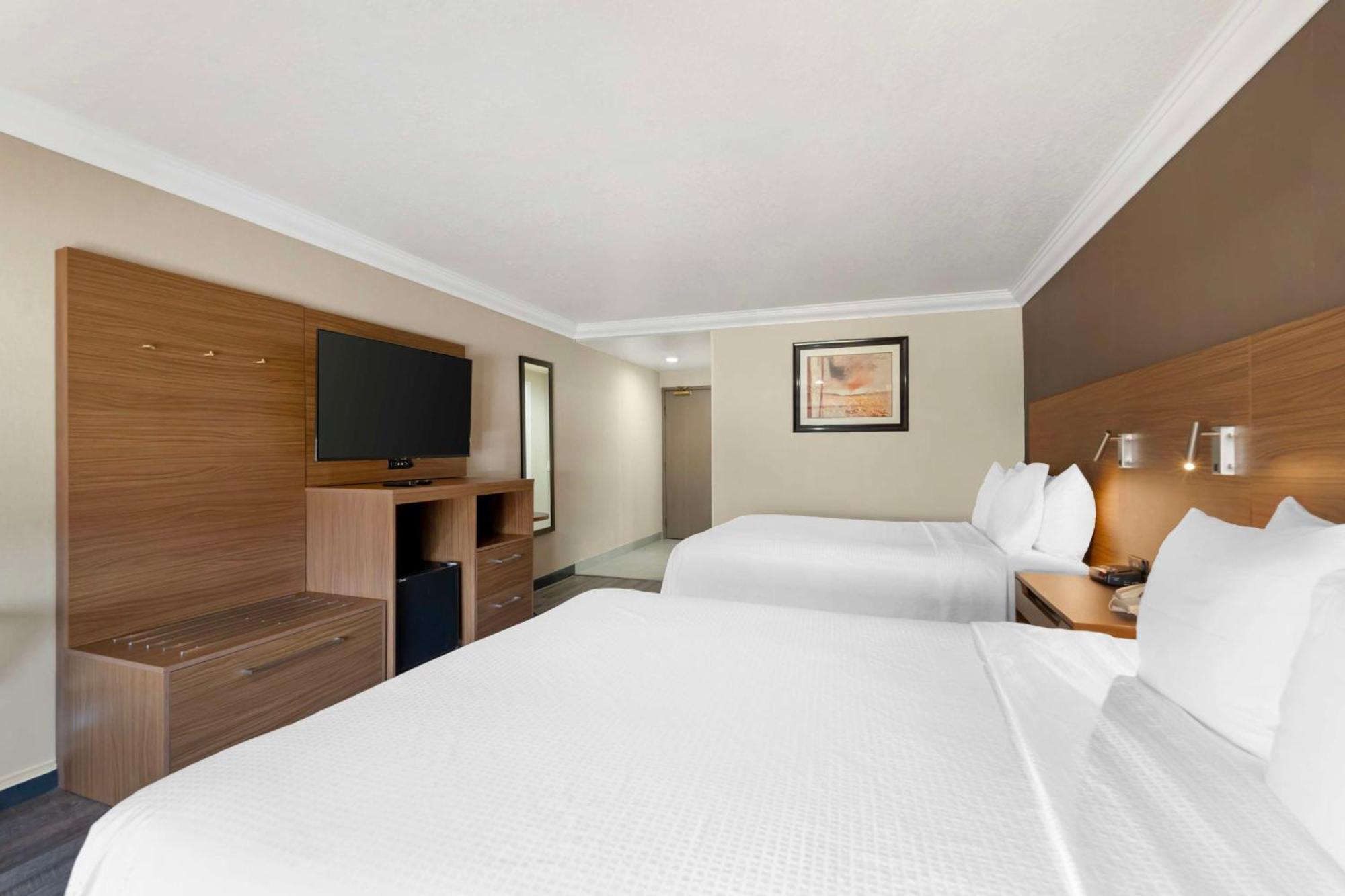 Best Western Plus Newport Mesa Inn Costa Mesa Extérieur photo