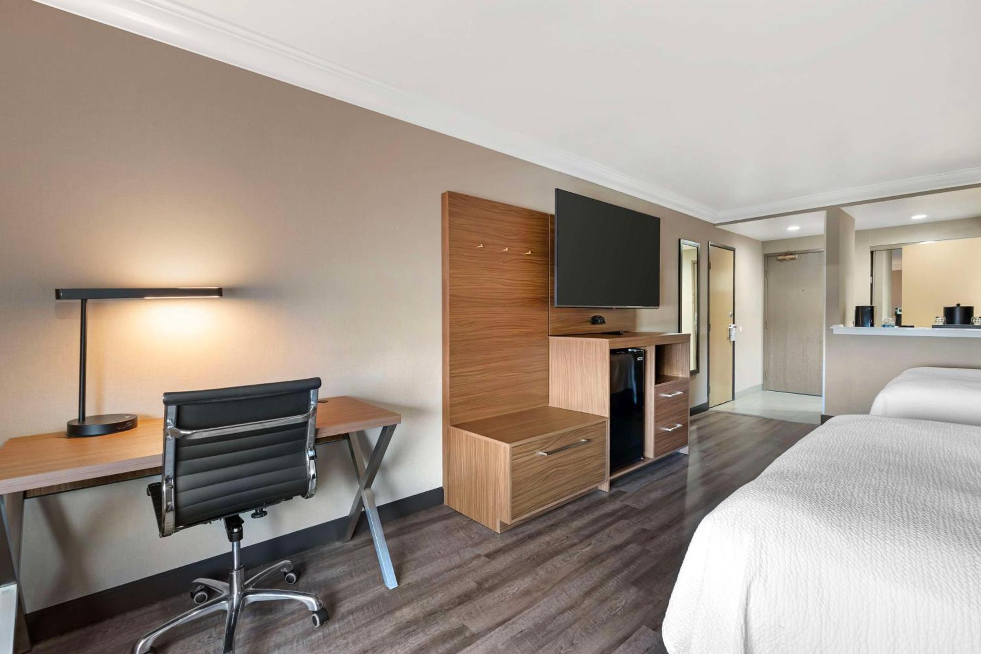Best Western Plus Newport Mesa Inn Costa Mesa Extérieur photo
