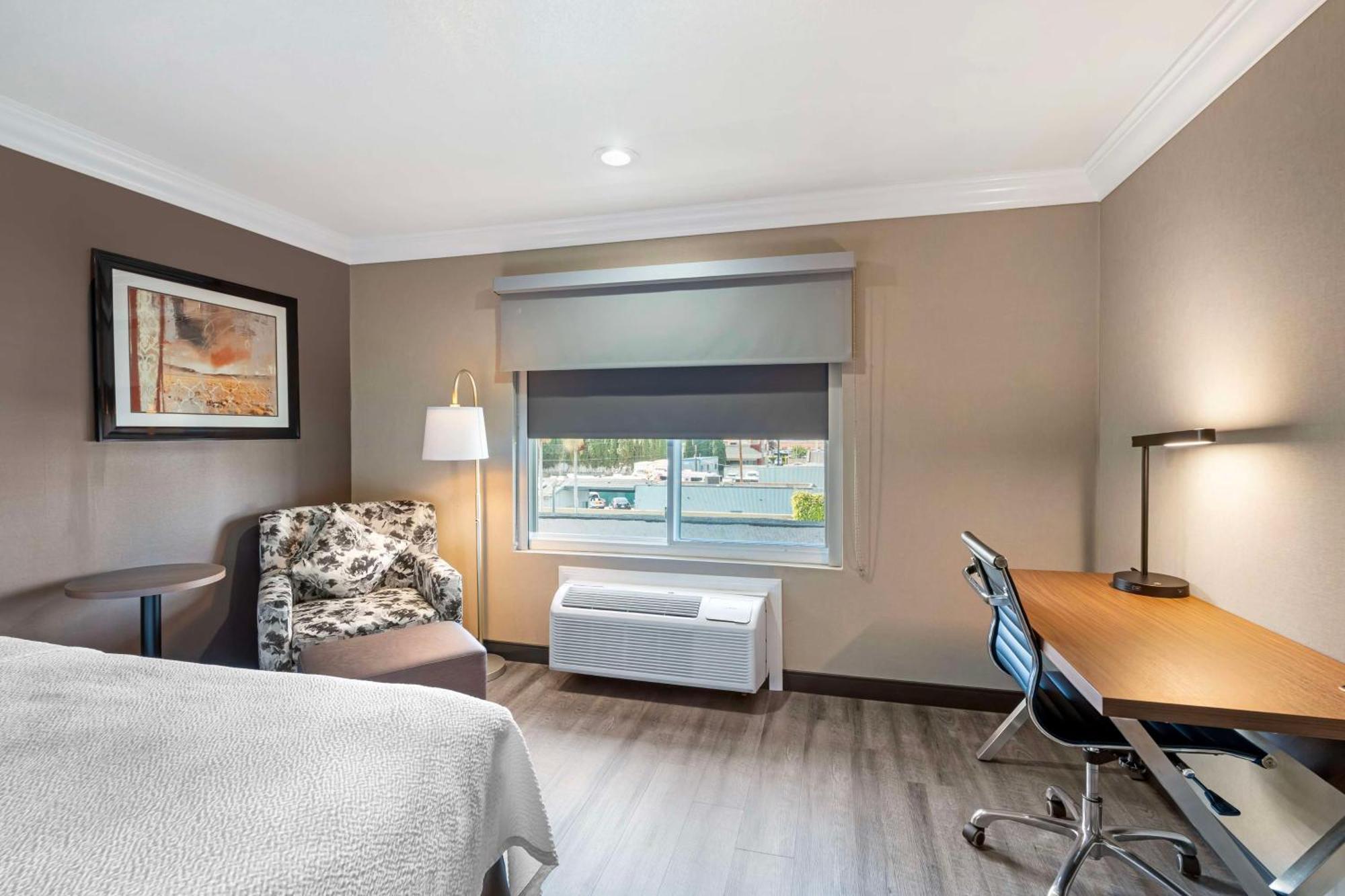 Best Western Plus Newport Mesa Inn Costa Mesa Extérieur photo